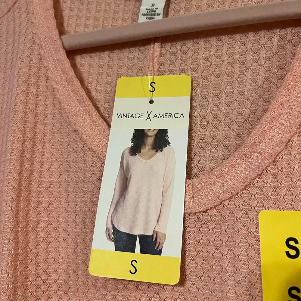 Vintage America Peachy Pink Waffle Knit Long Sleeve Oversized Top Small - Picture 2 of 7